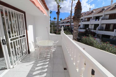 Parque Santiago2 Villa1 by Tenerife Rental and Sales Chalet in Playa de las Americas