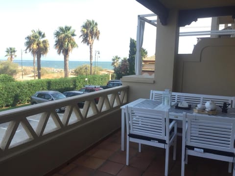 Primera Linea de Playa con Vistas al Mar Apartment in Costa de la Luz