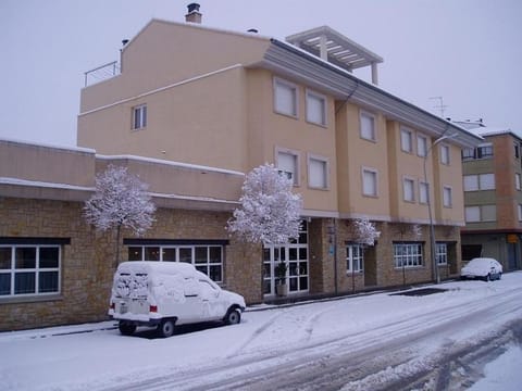 Facade/entrance, Winter