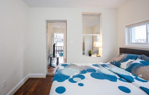 Charming studio - 3 min walk to PETWORTH Metro station; 10 min to Convention Center Chambre d’hôte in District of Columbia