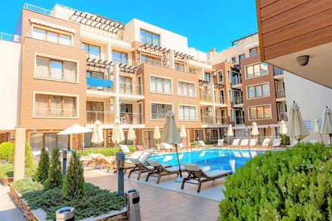 Property building, Pool view, Swimming pool