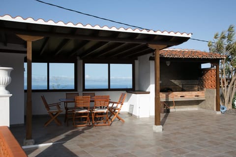 Patio, Natural landscape, BBQ facilities, View (from property/room), Balcony/Terrace, Sea view