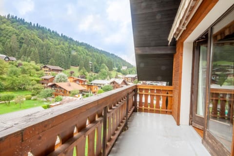 Balcony/Terrace, Mountain view