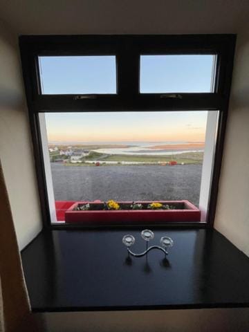 Ard Einne House Bed & Breakfast Bed and Breakfast in County Clare