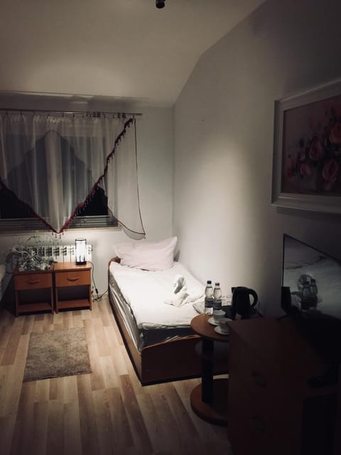 Pokoje przy Lotnisku Vacation rental in Warsaw