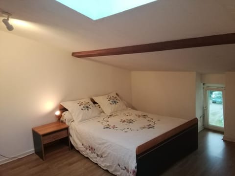 Studio mansardé à Oyonnax Wohnung in Oyonnax