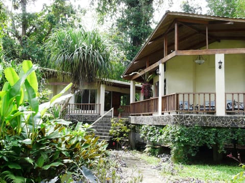 Heliconia Island Bed and Breakfast in Heredia Province