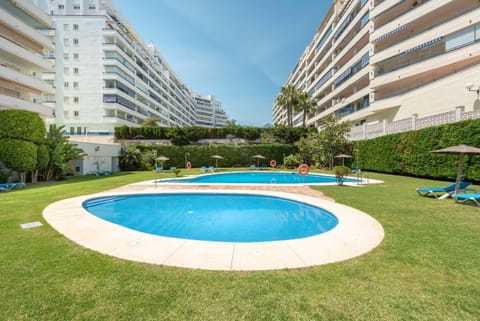 Property building, Day, Garden view, Pool view, Swimming pool, sunbed