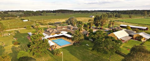 Neighbourhood, Bird's eye view, Pool view