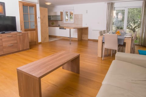 Deluxe Apartment with private Pool - 100m from the sea Copropriété in Pula