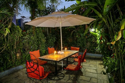 Restaurant/places to eat, Garden