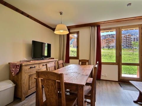 Bel appartement en rez-de-chaussée avec accès direct aux pistes à Plagne Soleil - FR-1-455-46 Apartment in Mâcot-la-Plagne