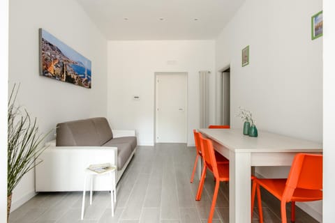 Sorelle Partenope Apartment in Naples
