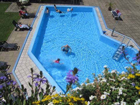 Sonnenstube mit Pool und Sauna Eigentumswohnung in Möhnesee