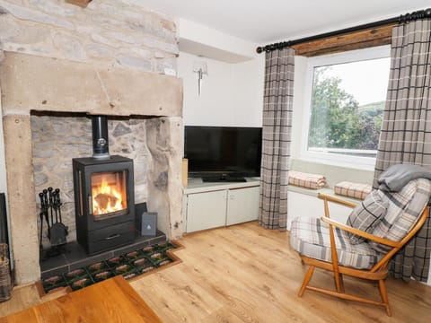 Bank Cottage House in High Peak District