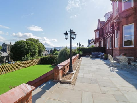 Tan Tabin House in Llandudno