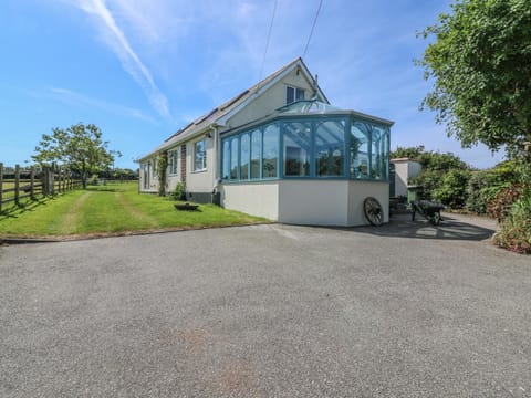 Woolly Welcome House in England
