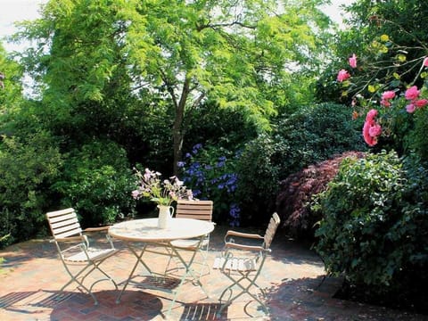 Granary Cottage House in Wealden District