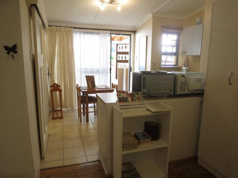 Dempsey's Self-Catering Guest House Bed and Breakfast in Port Elizabeth