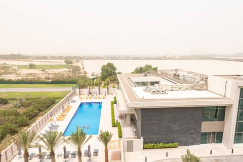 Blue Ocean Holiday Homes - Polo Residence C1 Condo in Dubai