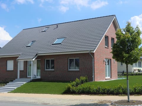 Property building, Street view