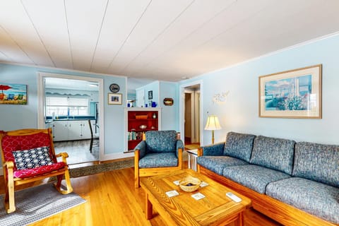 Pineapple Cottage By The Sea Casa in Ogunquit