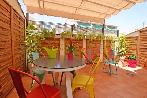 Ático con terraza en el centro de Alicante Condominio in Alicante