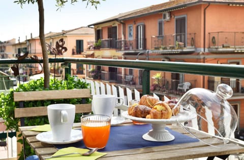 Food close-up, Balcony/Terrace, Italian breakfast