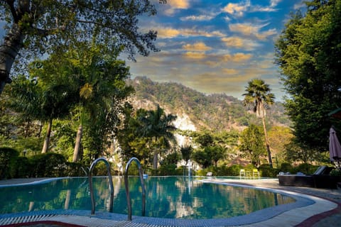 Day, Natural landscape, Mountain view, Pool view, Swimming pool