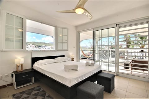 Tropical Sunset , appartement 3 chambres à la pointe du bout, plage et restaurants à pied, superbe terrasse avec vue mer Condominio in Les Trois-Îlets