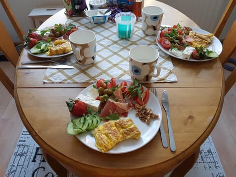 Food close-up, Kitchen or kitchenette, Decorative detail, Dining area