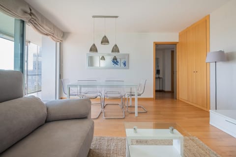 Rent Top Apartments Forum Condo in Barcelona