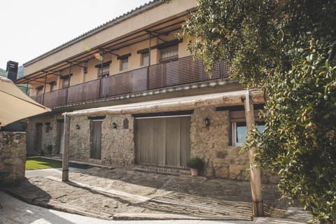 Can Serrallonga House in Garrotxa