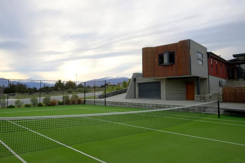 Tennis court