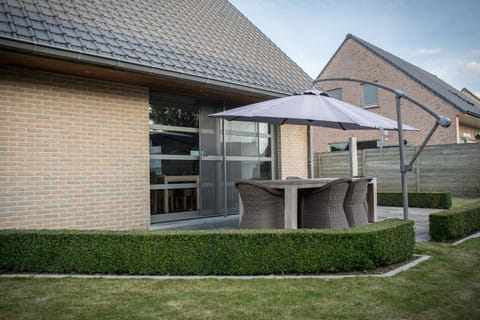 Balcony/Terrace, Garden view