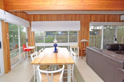 Welcome Break Pet Friendly Maison in Inverloch