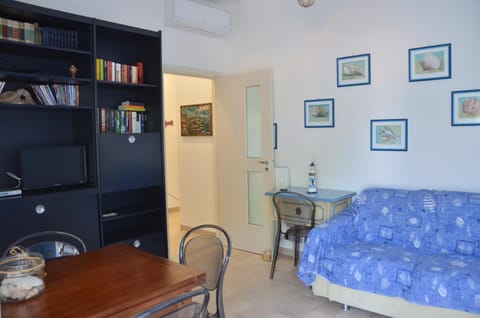 TV and multimedia, Seating area, Dining area, On site