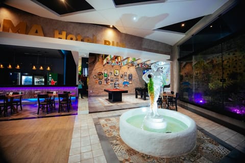 Billiard, Lounge or bar