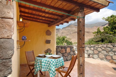 Patio, Balcony/Terrace, Mountain view