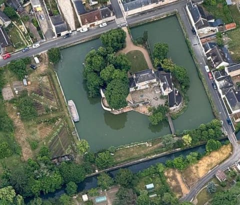 Les Douves Bed and Breakfast in Centre-Val de Loire