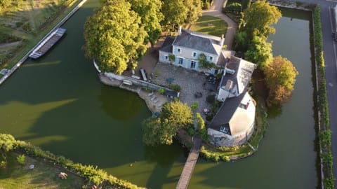 Les Douves Bed and Breakfast in Centre-Val de Loire