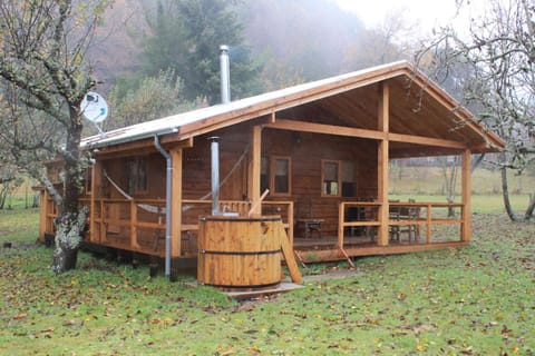 Karkú Lodge Capanno nella natura in Pucon