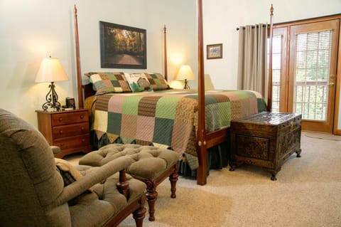 Berry Springs Lodge Bed and Breakfast in Sevier County