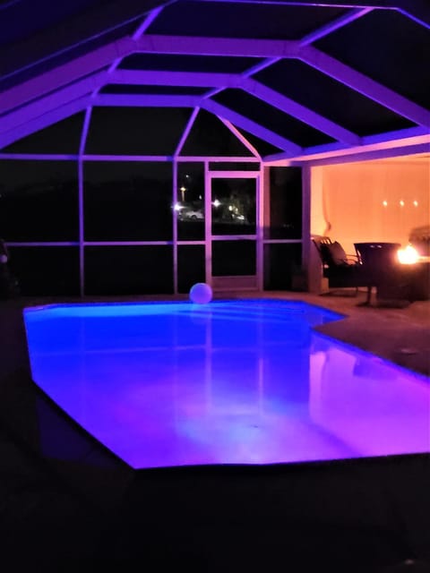 Villa Tortuga - Place to Relax Villa in Cape Coral