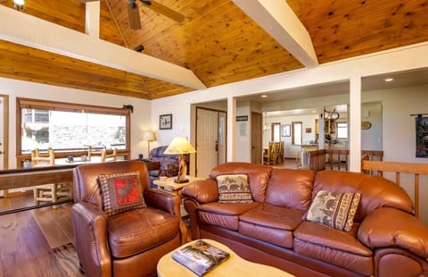 Tranquil Duplex Home House in Rocky Mountain National Park