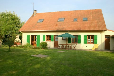 Property building, Patio, BBQ facilities, Garden, Garden view