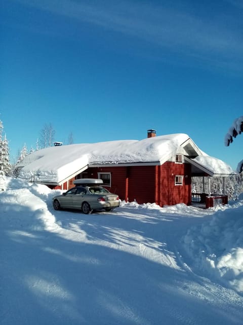 Property building, Day, Winter