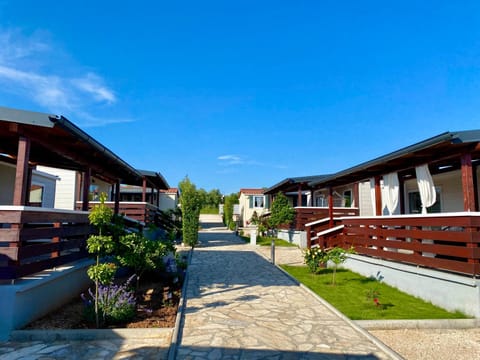 Mobile homes Kamp Maslina, Biograd na Moru Campground/
RV Resort in Biograd na Moru