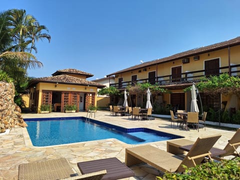 Pool view, Swimming pool, sunbed