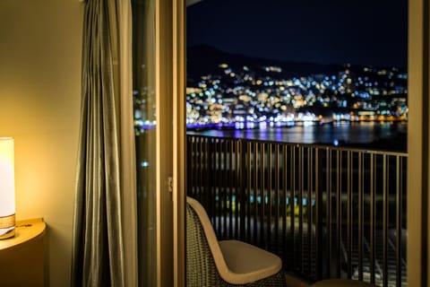 Balcony/Terrace, City view